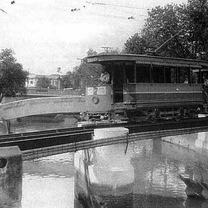 Name:  1962_Strassenbahn.jpg
Hits: 186
Größe:  51,4 KB