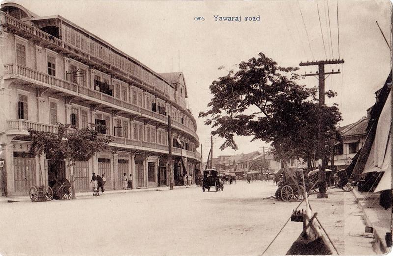 Name:  Yaowarat Road in Bangkok 1914.jpg
Hits: 191
Größe:  88,9 KB