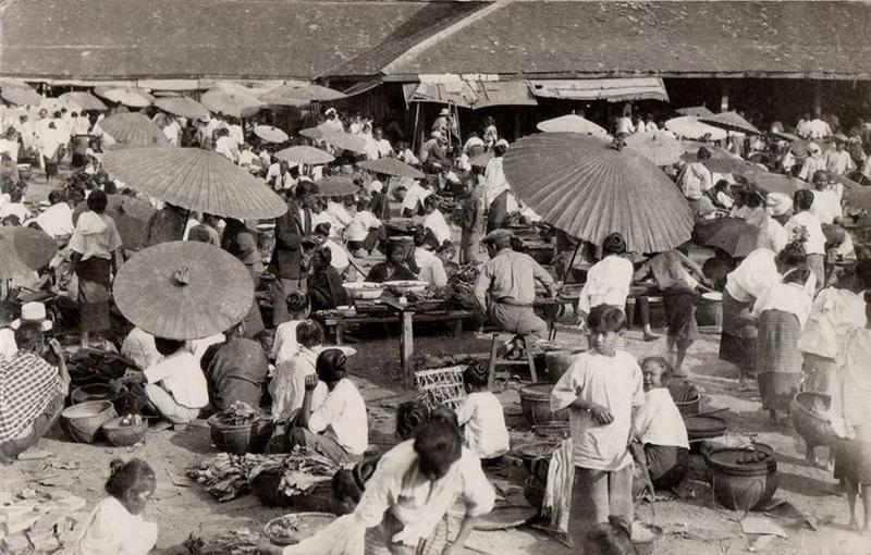 Name:  Markt in Chiang Mai 1934.jpg
Hits: 220
Größe:  90,8 KB