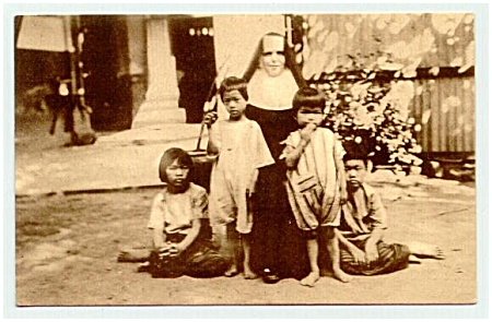 Name:  1936 chr.Nonne+Kinder.jpg
Hits: 241
Größe:  115,7 KB