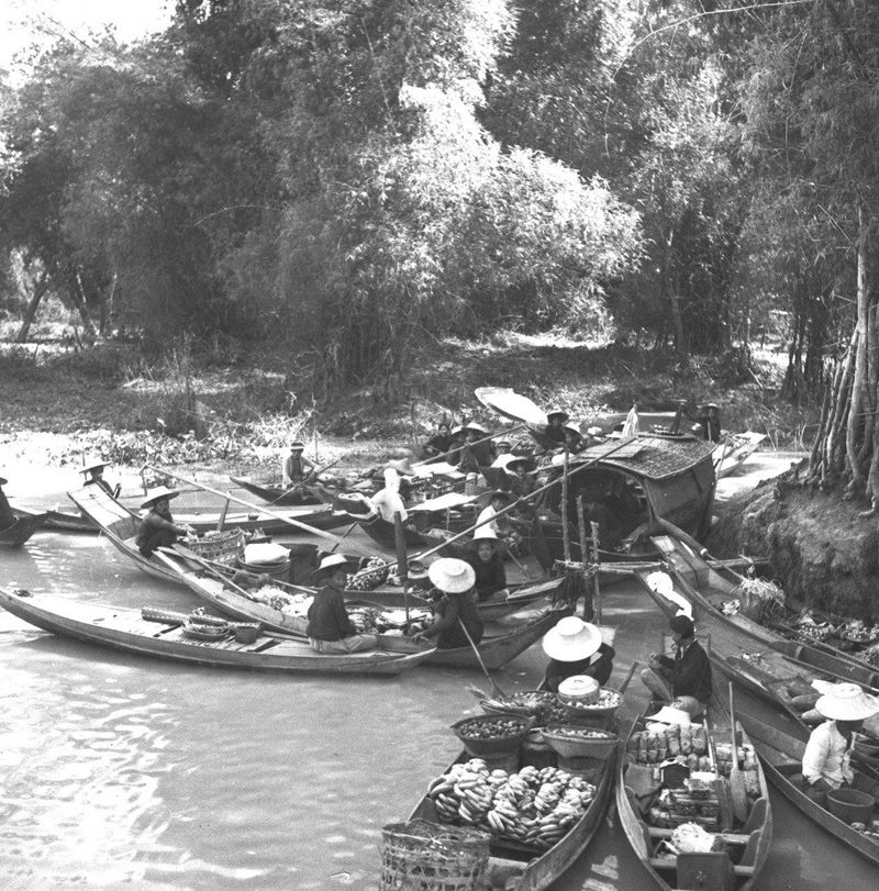 Name:  Ayutthaya 1937-1.jpg
Hits: 234
Größe:  167,2 KB