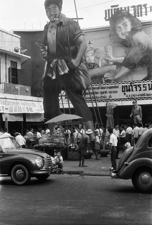 Name:  Bangkok 1957-9.jpg
Hits: 225
Größe:  66,4 KB