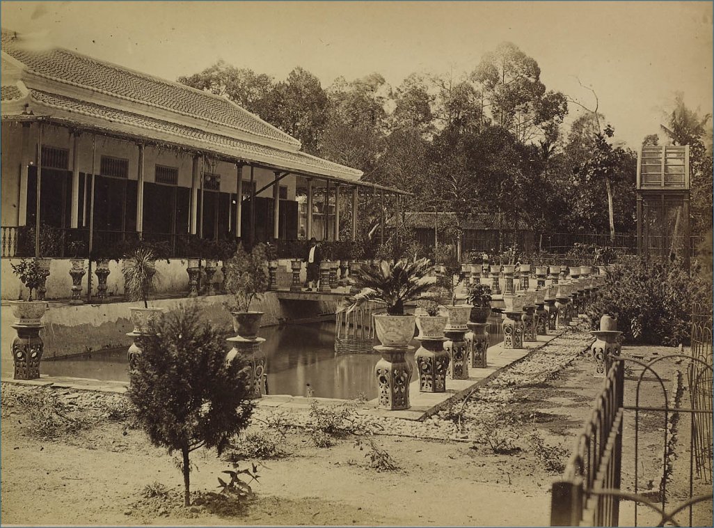 Klicke auf die Grafik für eine größere Ansicht 

Name:	Garten in Bangkok 1876.jpg 
Hits:	138 
Größe:	193,5 KB 
ID:	9573
