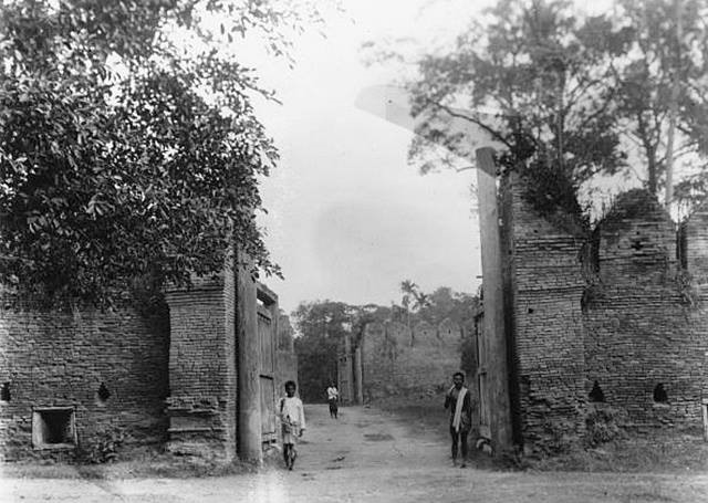 Name:  Chiang Mai 1920.jpg
Hits: 411
Größe:  121,3 KB