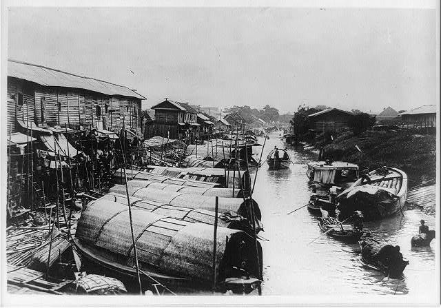 Name:  1890,Khlong Bangkok.jpg
Hits: 199
Größe:  58,1 KB
