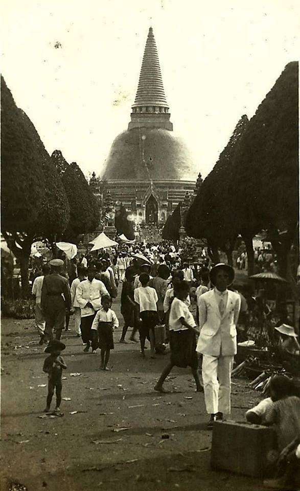 Name:  Phra Pathom Chedi 1935.jpg
Hits: 182
Größe:  75,6 KB