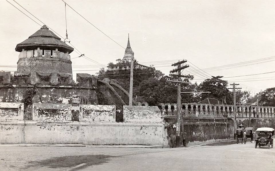 Name:  Bangkok - 1910.jpg
Hits: 236
Größe:  92,4 KB