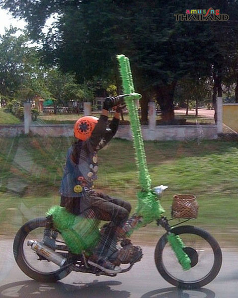 Name:  Bikes_Thailand.jpg
Hits: 351
Größe:  77,3 KB