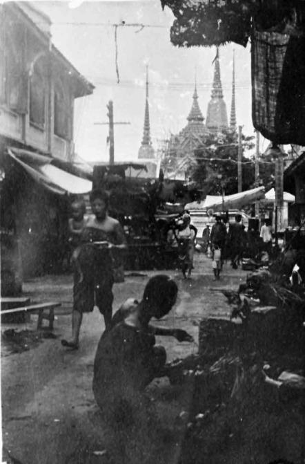 Name:  Bangkok 1917.jpg
Hits: 175
Größe:  41,9 KB